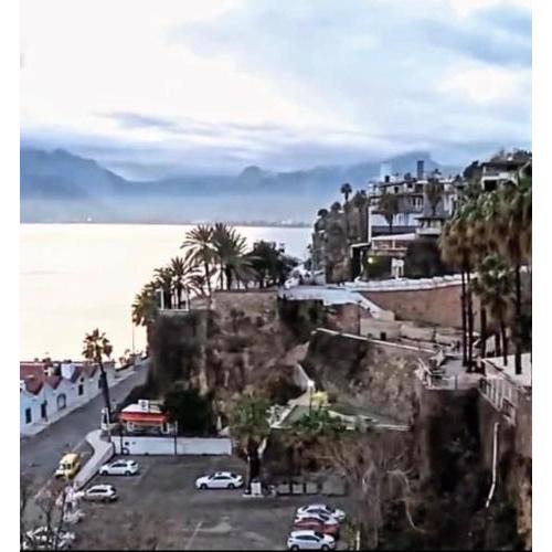 Kaleiçi muhteşem konum uygun fiyat studio ev