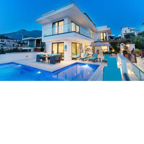 Kalkan 4 Bedroom Villa 1860