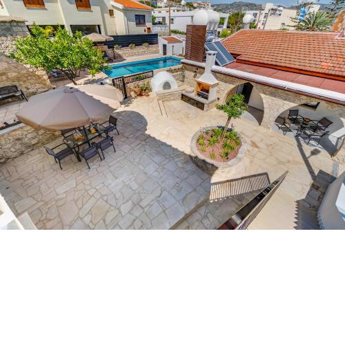 KAMARA Boutique Guest Houses by Ezoria Villas