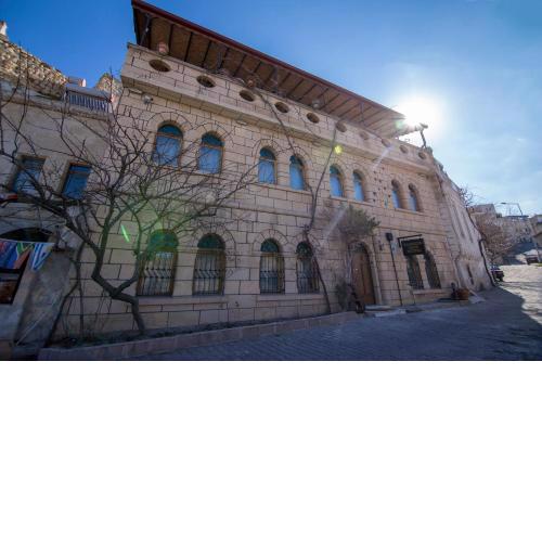 Kamelya Cave Hostel