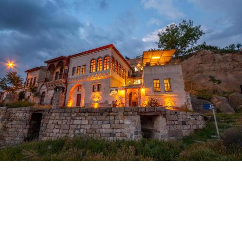 Kapalos Cave Hotel