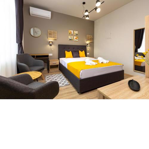Kapana Guest House on Central Pedestrian street with Parking included
