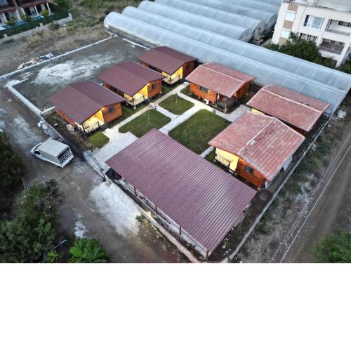 Karaöz Bahçe Apart Evleri