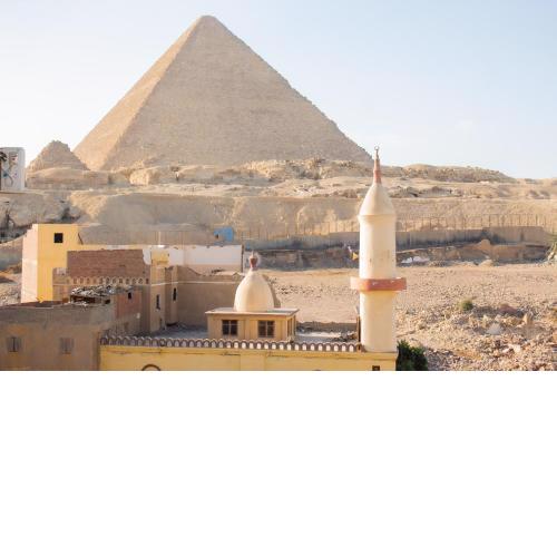 Karnak House Pyramids View INN