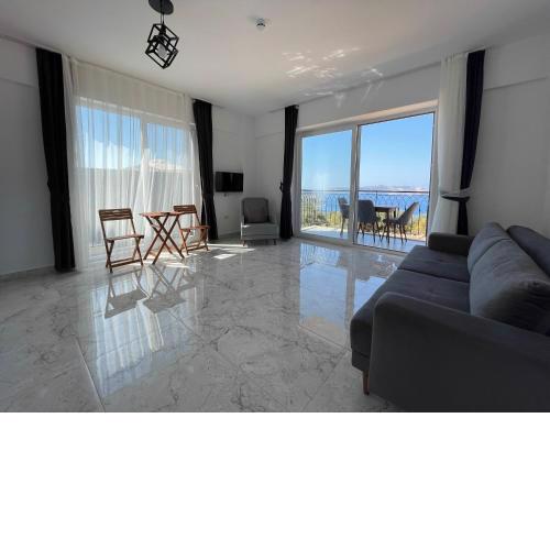 Kaş Eylül Suit Apart Sakura