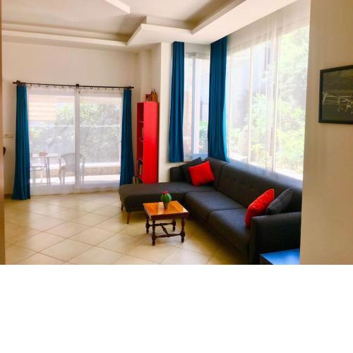 Kaş merkezde bahçeli apart daire