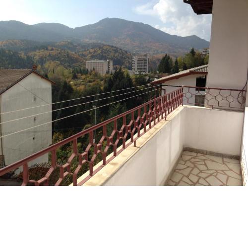 Katya Guest House
