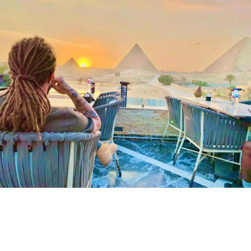 Kelopatra Egypt pyramids view-Foreiigners only