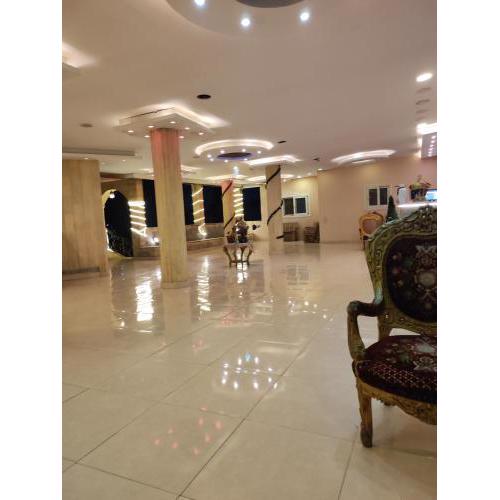 KEMT PYRAMIDS INN