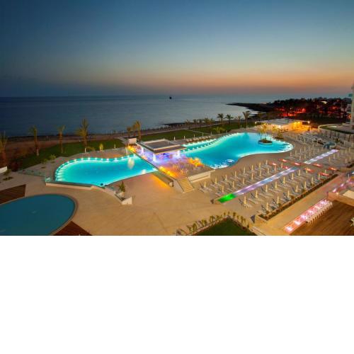 King Evelthon Beach Hotel & Resort