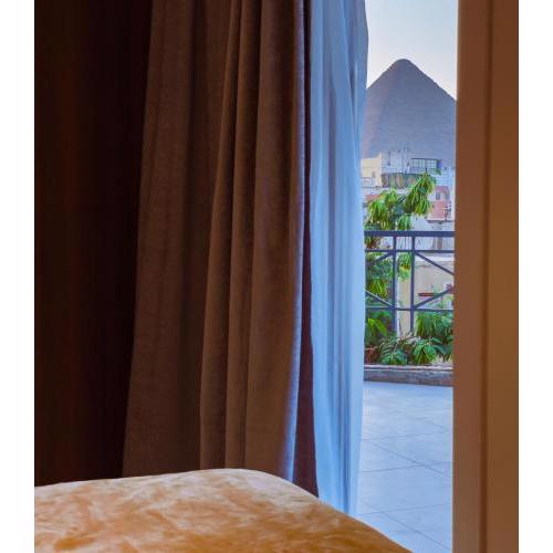 King Khufu Pyramids View Hotel