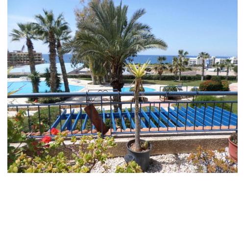 King's Palace - spacious 2 bed, 2 bath with sea and pool views