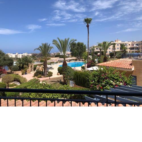 Kings Palace - Stylish 2 bed apartment with sea views