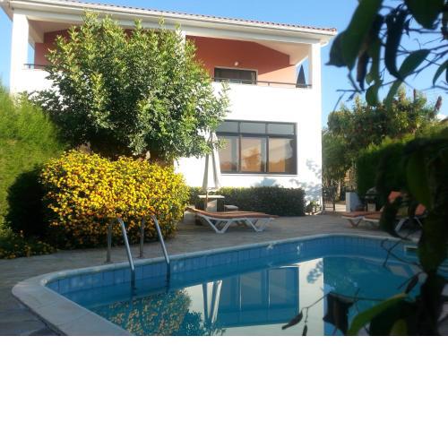 Kissonerga Apartment