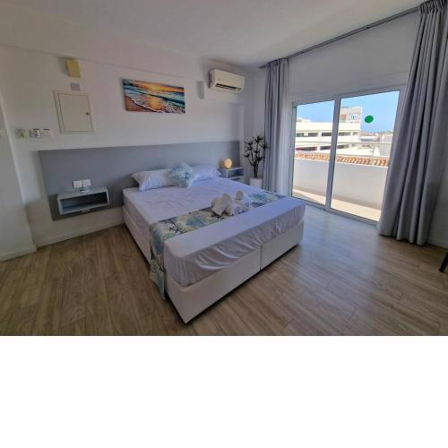Kitieos Central Apts 100m From Finikoudes Beach
