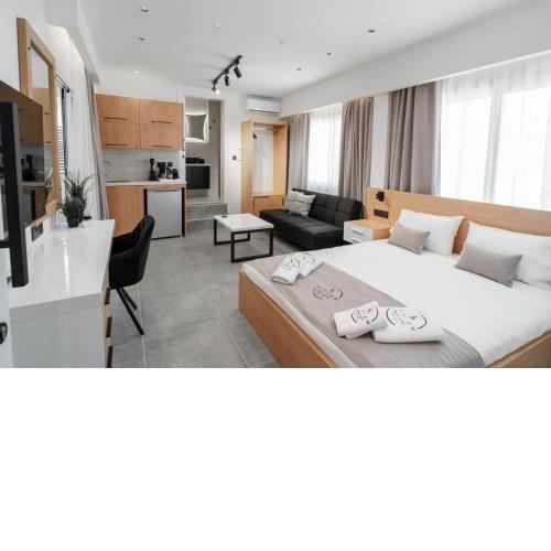 Kition City Jacuzzi Suite in Larnaca Finikoudes