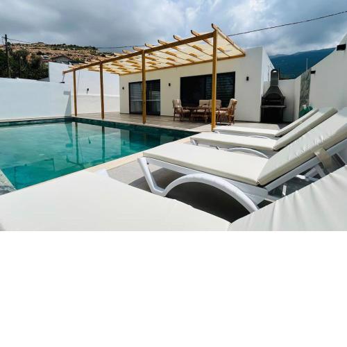 Kovuk Villalari-Villa Selen Private pool and jacuzzi