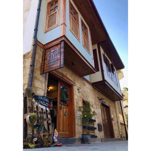 Kuyu Beergarden Hostel