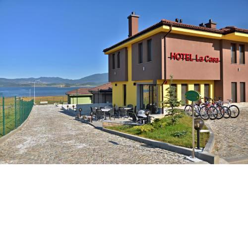 La Casa Hotel