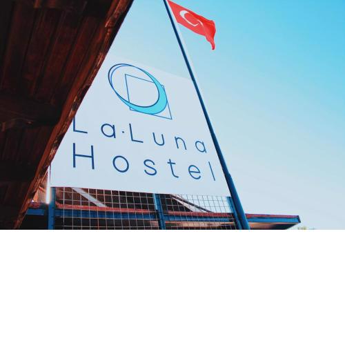 La Luna Hostel