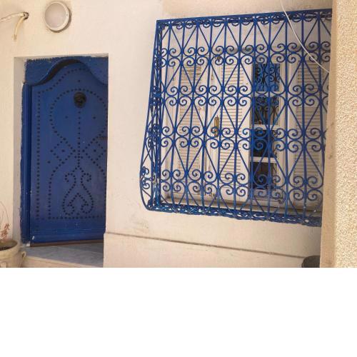La Marsa Maison avec jardin, terrasse parking Wifi Illimité