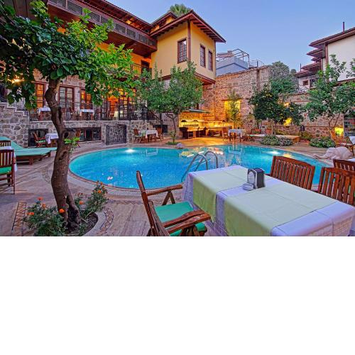 La Paloma Hotel