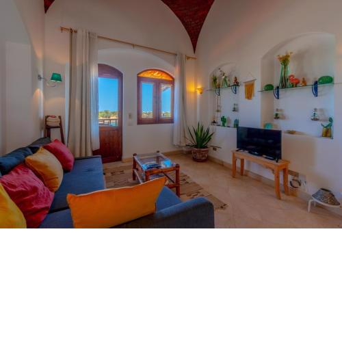 Lagoon view 1-bedroom apartment in West Golf El Gouna
