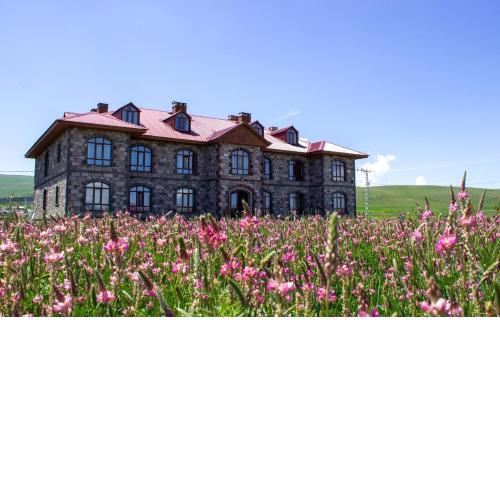 Lake Cildir Lodge