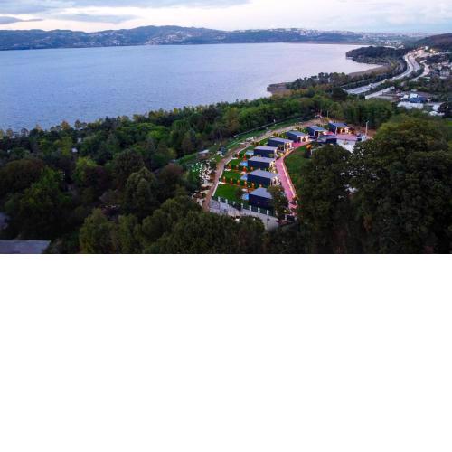 Lake Look Sapanca