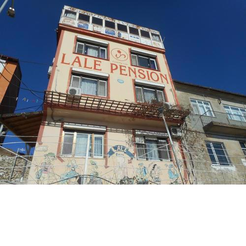 Lale Pension