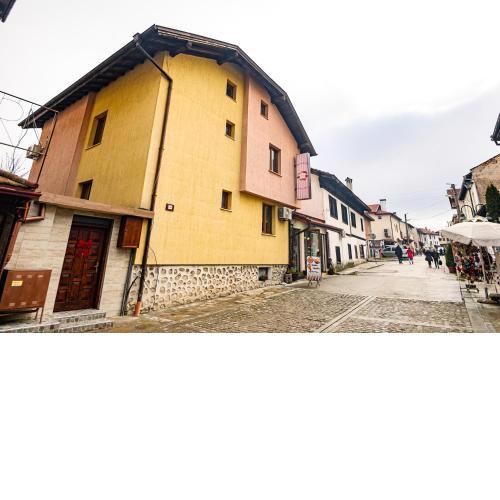 Lalev Guest House
