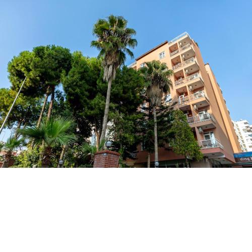 Lara Dinc Hotel