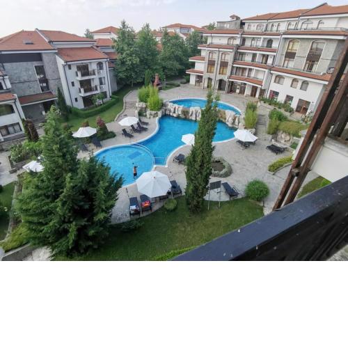Large studio apartment , 4* spa resort, The Vineyards.
