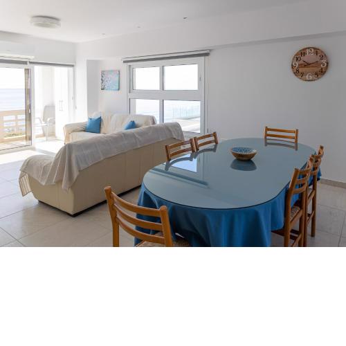 Larnaca BeachHouse