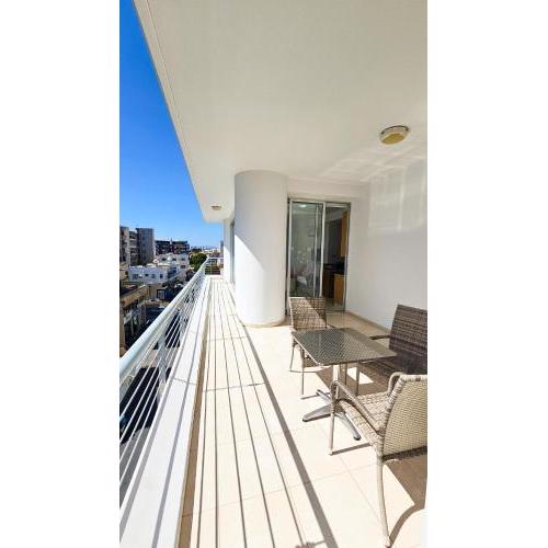 Larnaca Marina Sea View Apartment
