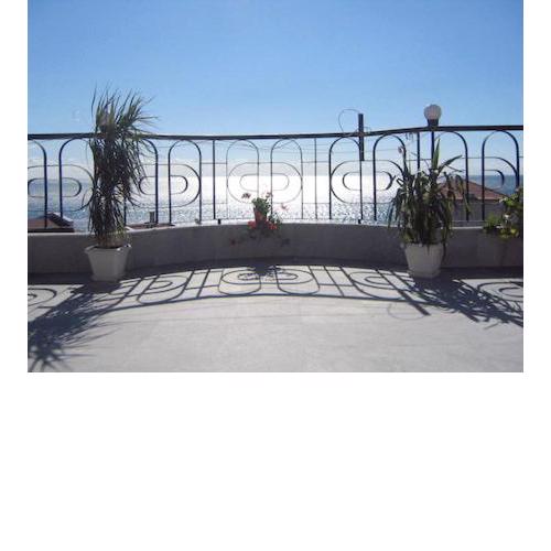 Lazur Hotel