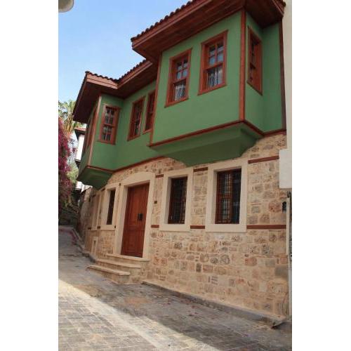 Leila old house