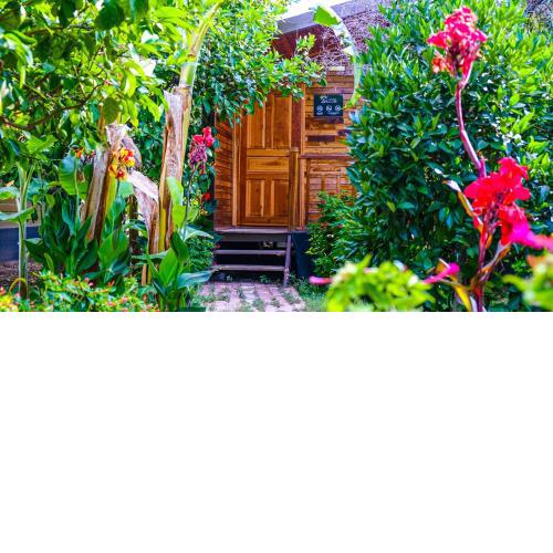 Lemon Garden Lodge