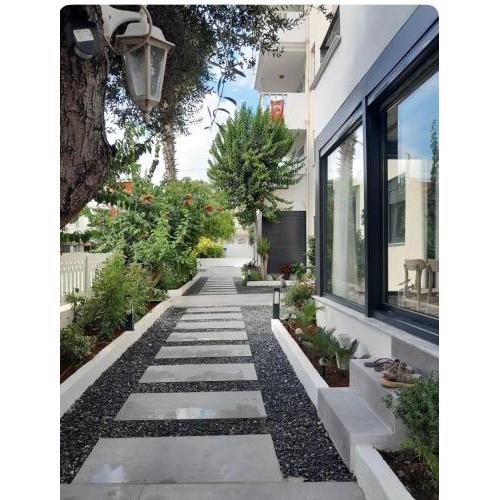 Leos Apartments Apart2