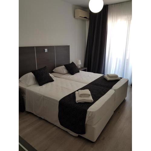 Les Palmiers Petrou Apartments