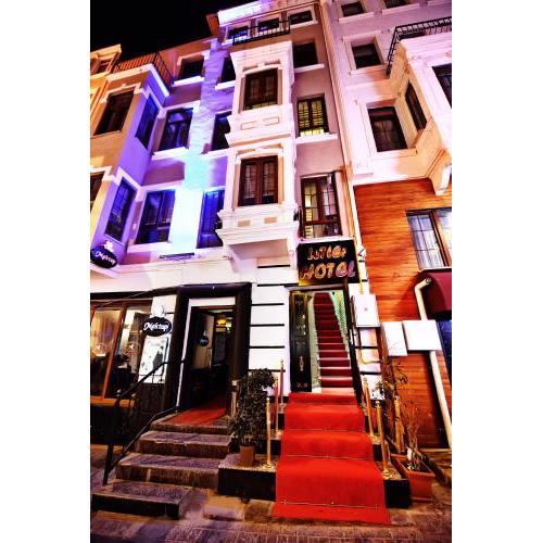 Letter Hotel