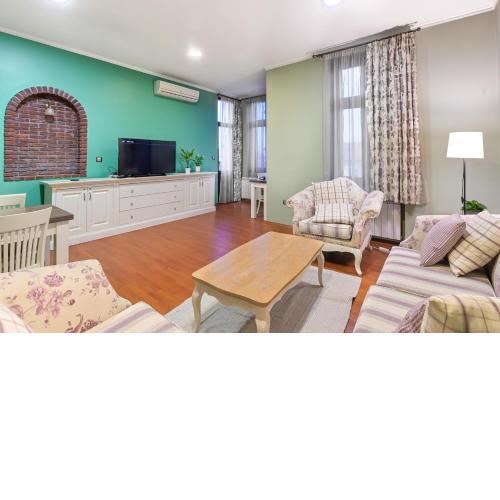 Life in Colors - Elegant 2BD Premium Stay