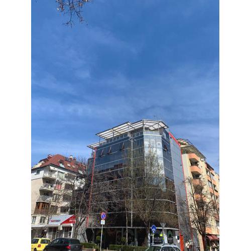 Lilia 2 Self-Check in apartment with hot water despite prevention in the neighborhood, food and drink shop open until 10 pm and free parking area