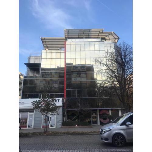 Lilia 5 Self-Check in apartment with hot water despite prevention in the neighborhood, food and drink shop open until 10 pm and free parking area