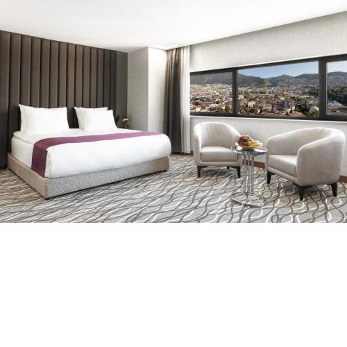 Lilium Hotel & Suites