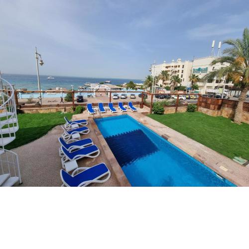 Lilly Lounge and Pool Accommodation for Adults Only