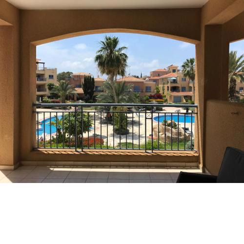 Limnaria Gardens - fabulous 1 bed, pool facing apartment