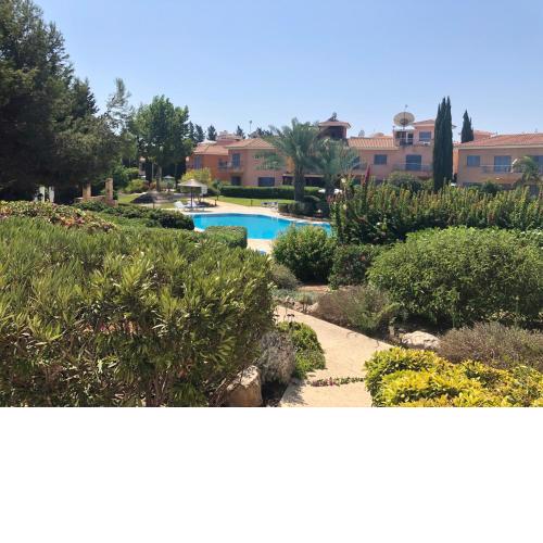 Limnaria Villas - comfy 2 bed, 2 bath ground floor apartment