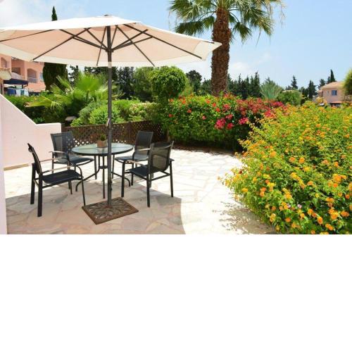 Limnaria Villas Sunny Garden Apartment