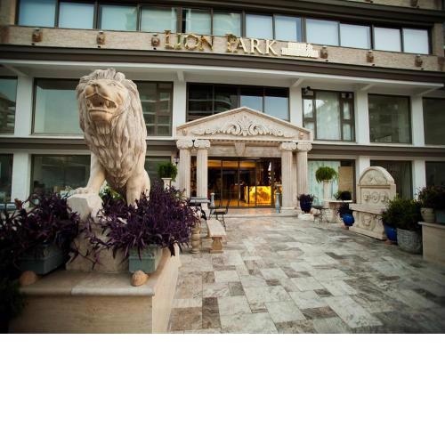 Lion Park Suites & Residence Hotel